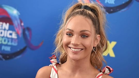 Dance Moms' Maddie Ziegler, 17, apologizes for 'ignorant' videos