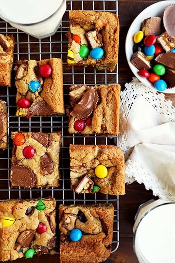 Candy Bar Blondies