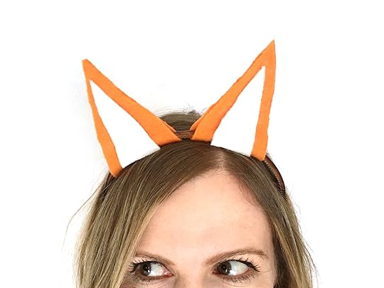 diy fox ears, free fox ears tutorial, no-sew fox ears, fox ears headband, animal ears headband, easy halloween costume, kids book costume ideas