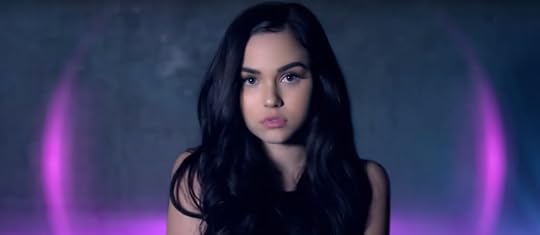 Maggie Lindemann's "Pretty Girl" Earns Platinum Certification In US