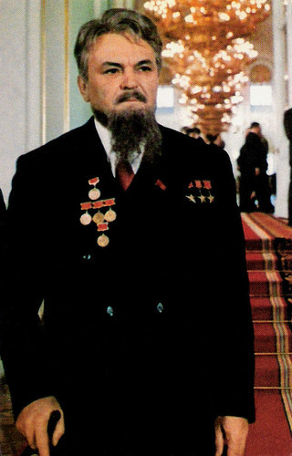 Sergey Bondarchuk in Vybor tseli (1975)