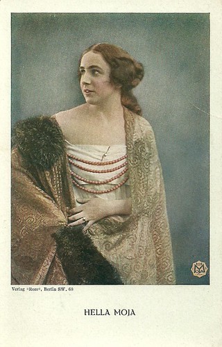 Hella Moja