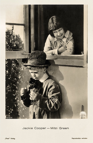 Jackie Cooper and Mitzi Green in Skippy (1931)