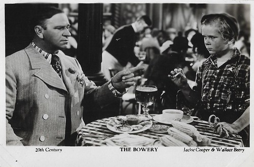 Jackie Cooper and Wallace Beery in The Bowery (1933)
