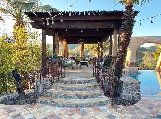 Mansion from The Bachelor and The Bachelorette patio