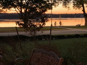 It's hard to stay focused!