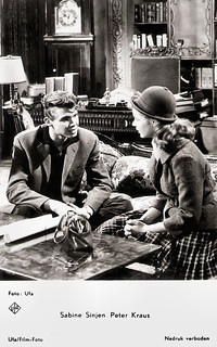 Sabine Sinjen and Peter Kraus in Kein Engel ist so rein (1960)