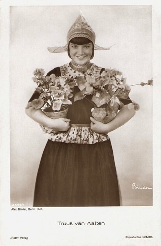 Truus van Aalten