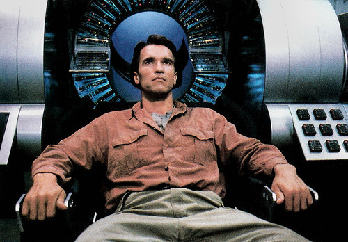 Arnold Schwarzenegger in Total Recall (1990)