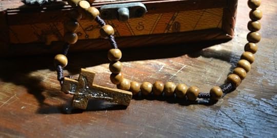 Rosary Cross beads Necklace - Image: Public Domain, Pixabay