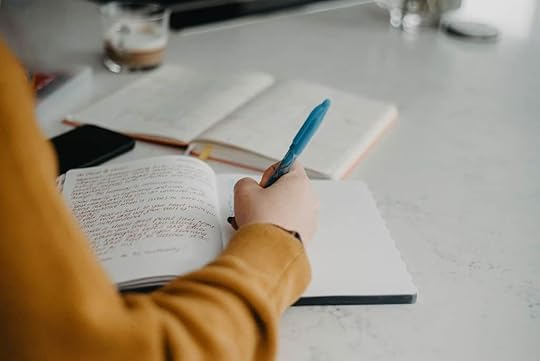 Journal prompts for low energy journalling for procrastination