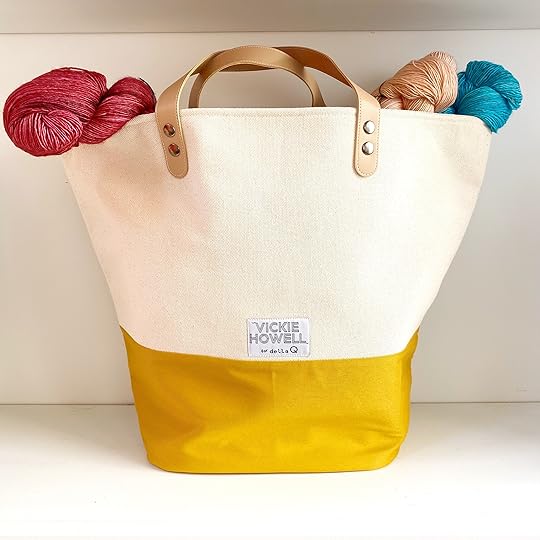 Vickie Howell for DellaQ Large Tink Tote in 