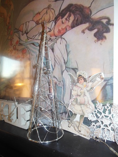 This image has an empty alt attribute; its file name is more-christmas2020-068.jpg