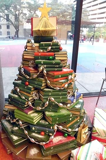 2-book-tree-houston-public-library