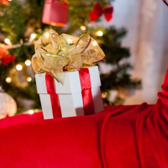 Bestselling author Sharon Wray returns to the Deadly Force world with a Christmas Eve Dinner at Pinckney House in Charleston, SC. And the next course being served is Barbecue Beef Brisket.