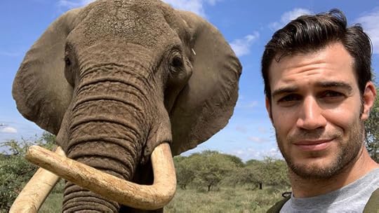 Americas-Sexiest-Veterinarian-Evan-Antin