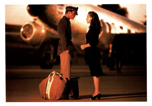 Kate Beckinsale and Josh Hartnett in Pearl Harbor (2001)