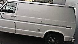 This image has an empty alt attribute; its file name is 89fordvan-2.jpg