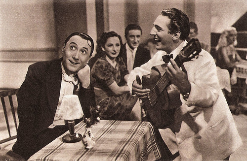 Erminio Macario and Carlo Moreno in Il Chiromante (1941)