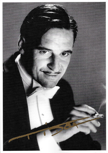 Max Tidof in Comedian Harmonists (1997)