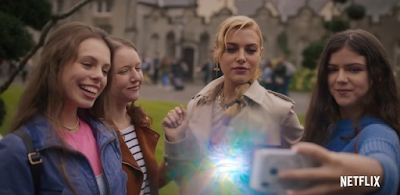 Stella taking a group selfie