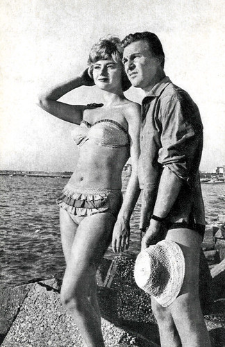 Sylva Koscina and Franco Fabrizi in Le Sorprese dell'amore (1959)