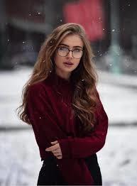 Beautiful Long Hairstyles and Glasses | Looks with Glasses in 2019 | Beautiful people photography, Girl photography poses, Girl photography