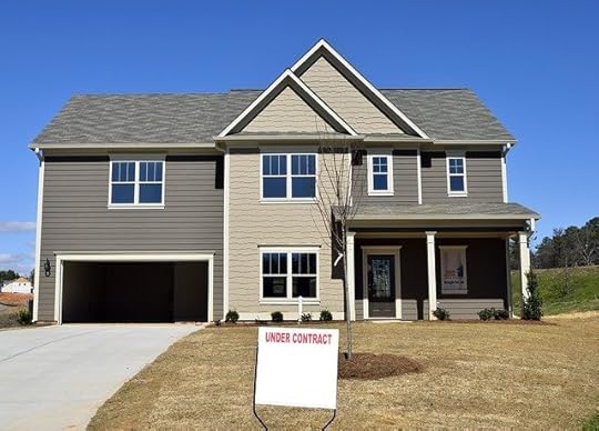 The photo was taken by Paul Brennan from Pixabay