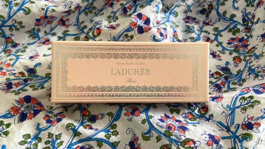 Laduree Paris macaron box