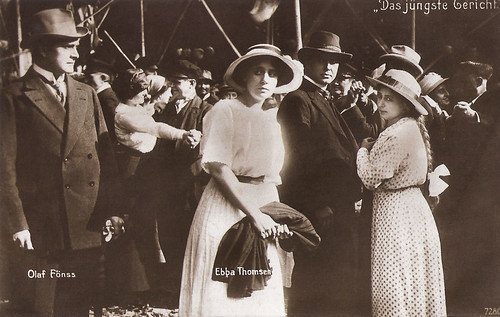 Olaf Fönss and Ebba Thomsen in Verdens Undergang (1916)