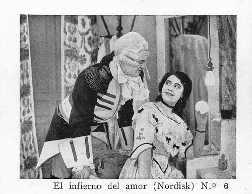 Ebba Thomsen in Et kaerlighesdoffer (1914)