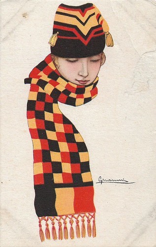 Woman with bonnet and shawl (WWI)