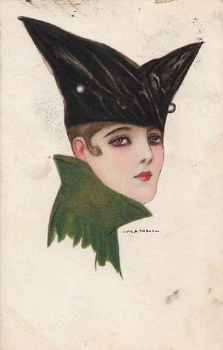 Bat-like hat (First World War)