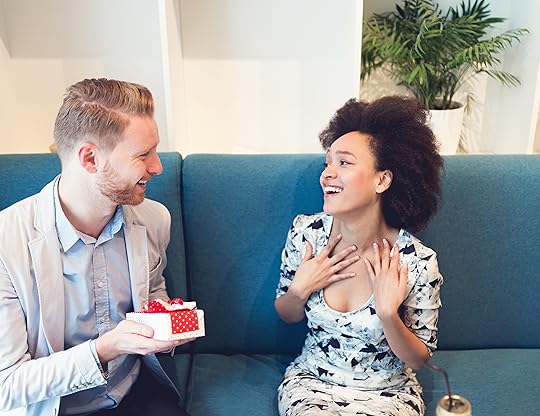 couple, receiving a gift