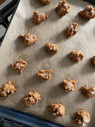 Gluten-Free Salted Peanut Butter Chocolate Chip Cookies