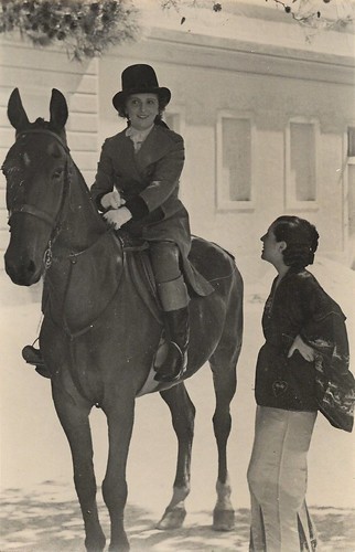 Marie Bell at the Pisorno studios at Tirrenia (1935)