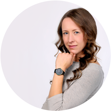 Melanie Leon profile-off-centre-circle.png