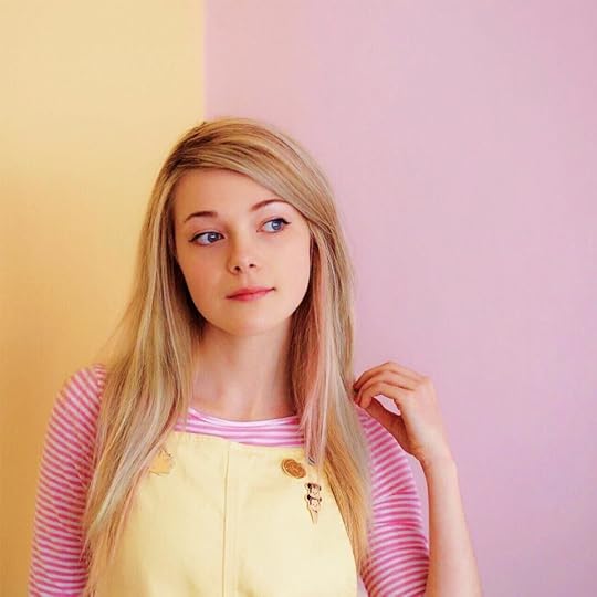 Hannah Snow - Photographer Liam Warnock - StarNow