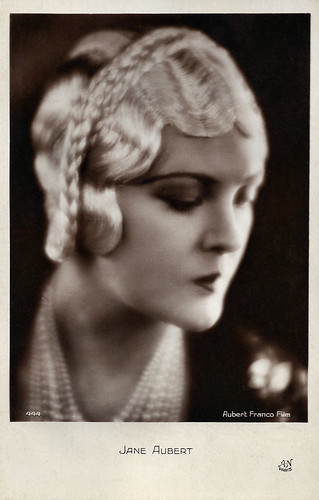 Jeanne Aubert
