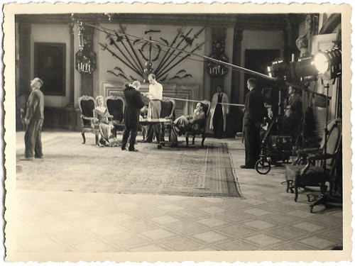 Erika von Thellmann and Paul Bild at the set of Mit den Augen einer Frau (1942)