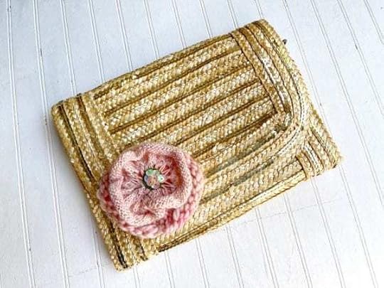 Knit Flower Embellishment by Vickie Howell
