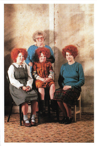 Kerry Fox, Alexia Helogh, Karen Fergusson and Janet Frame at the set of An Angel at my Table (1990)