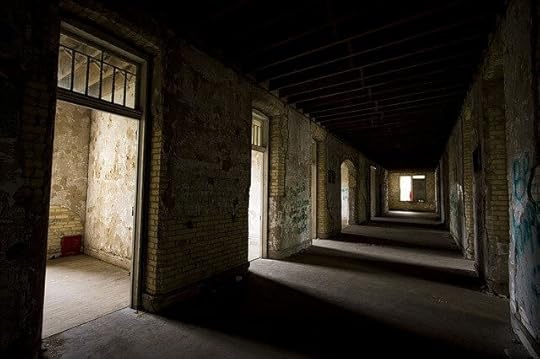“Straightjacket” vs. “Straitjacket” (& “Straightlaced” vs. “Straitlaced”) - scary hall