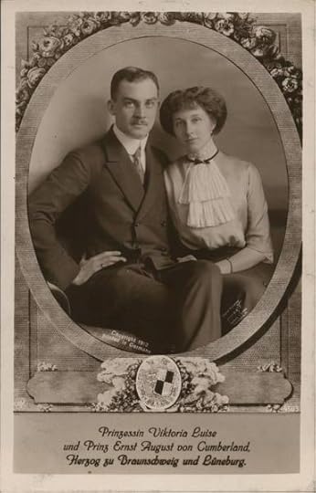 Black and white postcard dated 1913 with a photo of the prince and princess seated beside each other.