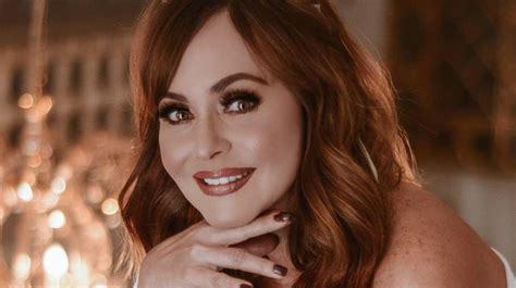 Gabriela helena španić utrera (10 aralık 1973 doğumlu), sadece gabriela spanic olarak bilinen , venezuelalı bir aktris ve şarkıcı. Gabriela Spanic presume sus encantos en traje blanco ...