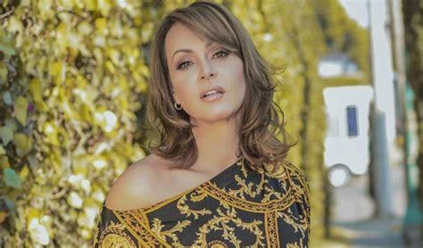 545,778 likes · 15,393 talking about this. Sorprende Gabriela Spanic con vestido transparente en ...