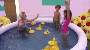 É isabella no mais você, é #isabellanaredebbb. Ana Maria Braga Curte Piscina Com Os Netos No Mais Voce Mais Voce Gshow