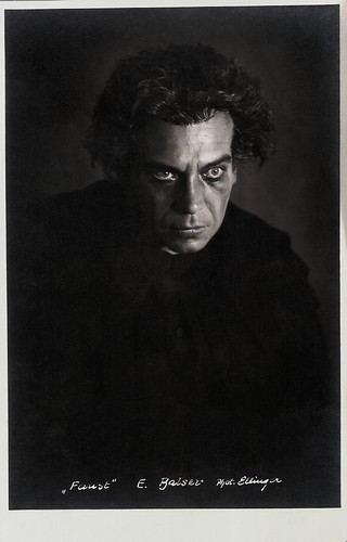 Ewald Balser as Faust