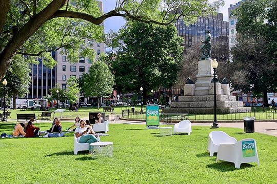 This outdoor office idea is great