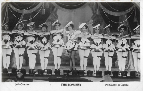 Pert Kelton and Chorus in The Bowery (1933)